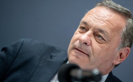 Álvaro Delgado informó al directorio blanco que renunciará al Senado