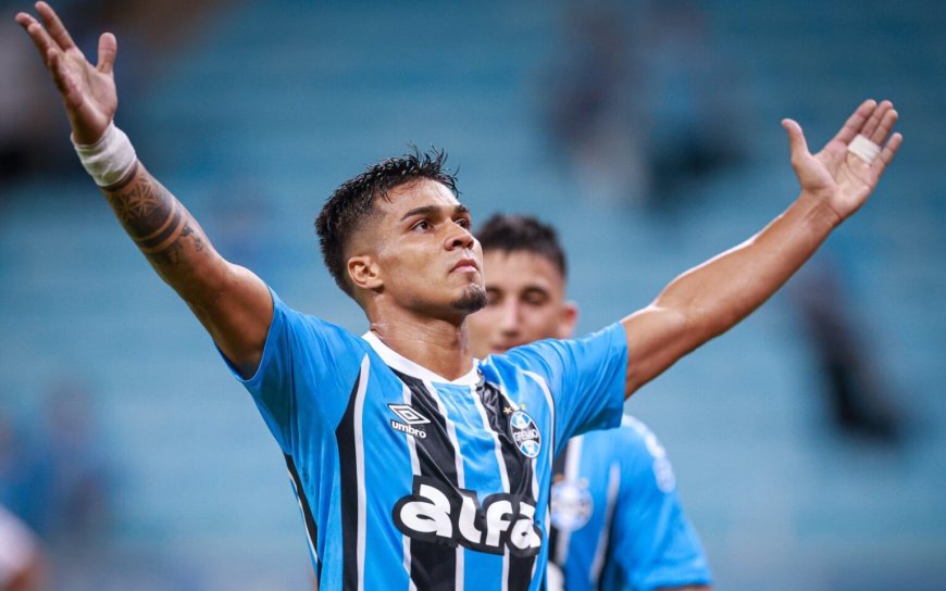 Gremio juega la Recopa gaúcha y Matías Arezo será titular