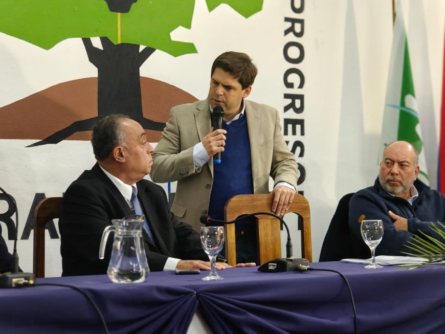 Algorta participó en la asunción del Alcalde Mario César Pereyra en Sarandí del Yí