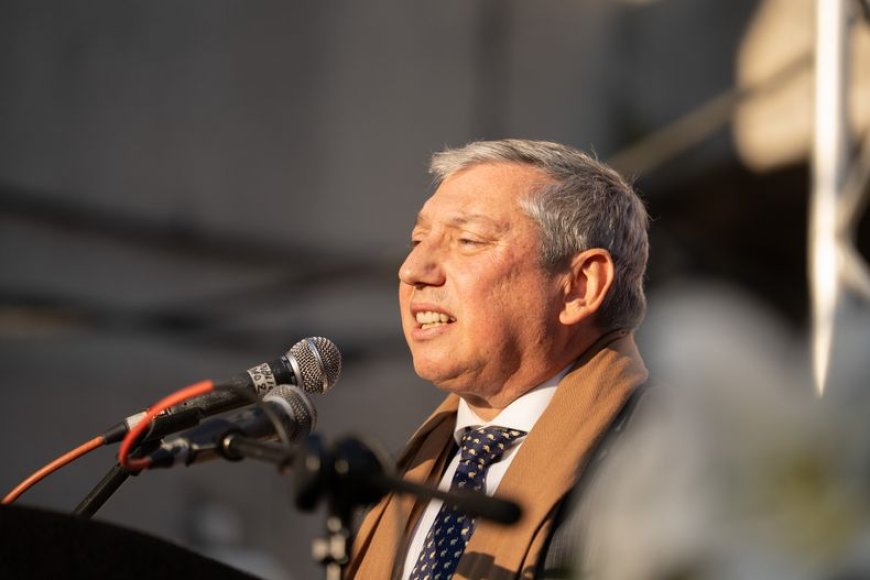 Carlos 'el pájaro' Enciso asumió en Florida y llamó a eliminar las asimetrías entre la metrópolis y el interior profundo