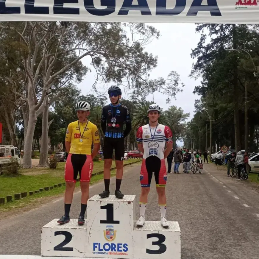 Ciclismo: Ramiro Martínez se quedó con la Prueba de la Amistad en Flores