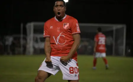 Durazno empató con 8 jugadores ante Flores en un vibrante Clásico del Sur