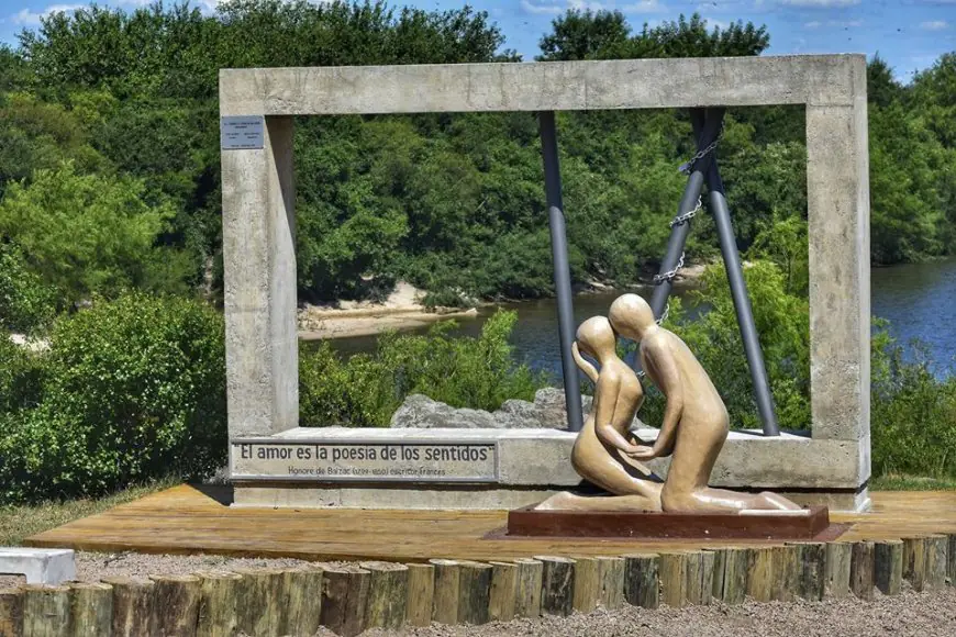 Hallazgo de restos humanos en zona rocosa del Río Yi