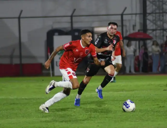 Durazno goleó a Florida y pone un pie en la final