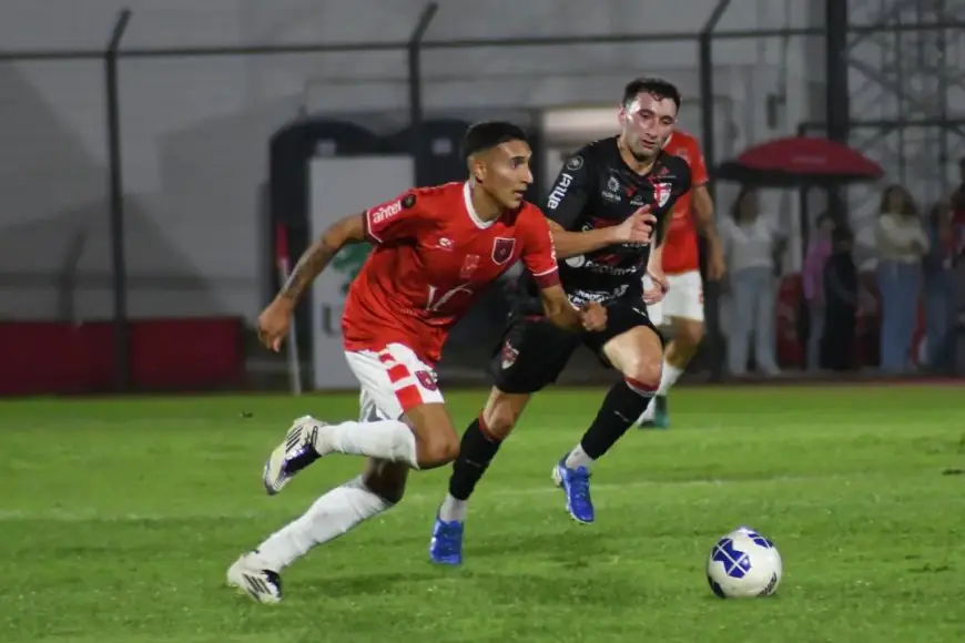 Durazno goleó a Florida y pone un pie en la final