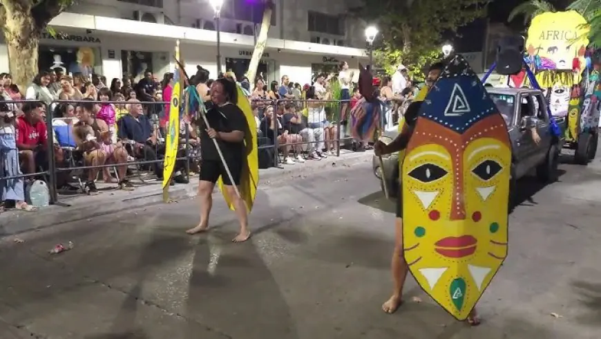 Carnaval de anoche transcurrió sin incidentes; según la policía el operativo de seguridad fue exitoso