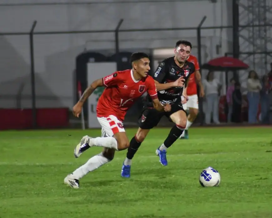 Durazno goleó a Florida y pone un pie en la final